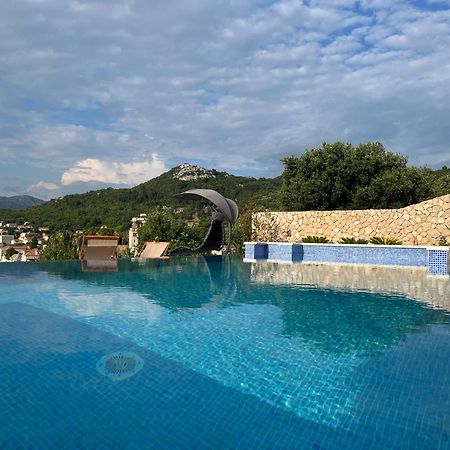 Boutique Hotel Tomic ロプド エクステリア 写真